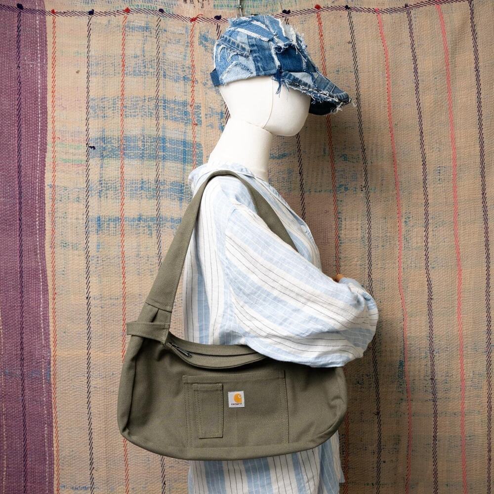 Custom Upcycled Carhartt Shoulder Bag – Handmade shoulder bag -Baguette Purse - Picture 2 of 7